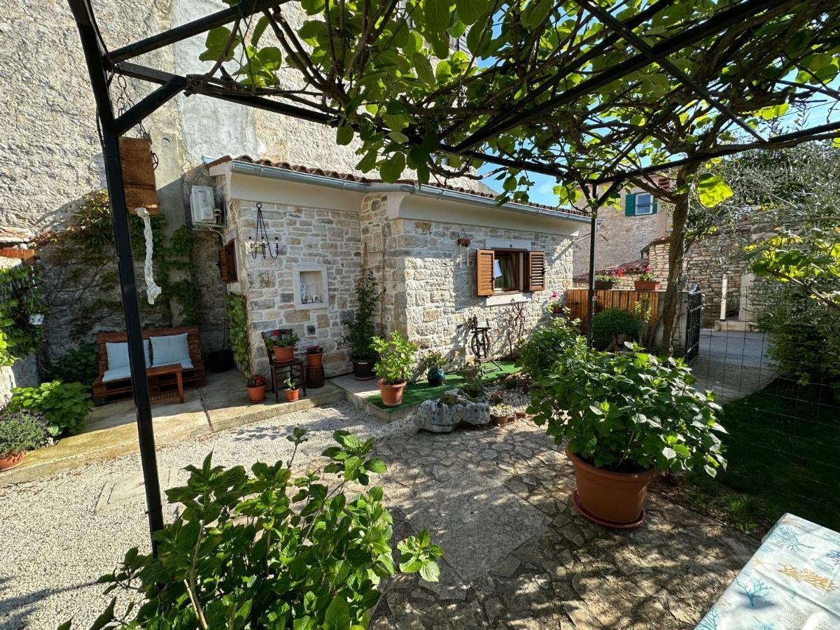 Отель Casa Borgo Бале Экстерьер фото